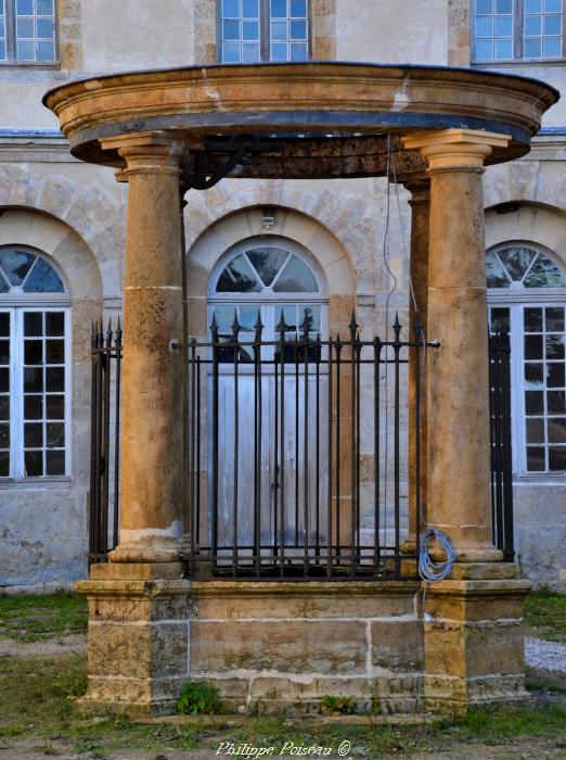 Puits de l'abbaye de Corbigny 