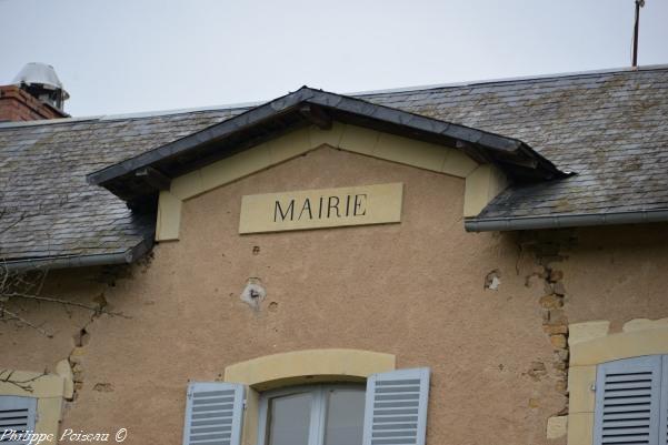 Ancienne Mairie école de Charancy Nièvre Passion