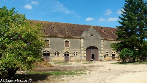 Ancienne ferme d'Arzembouy Nièvre Passion