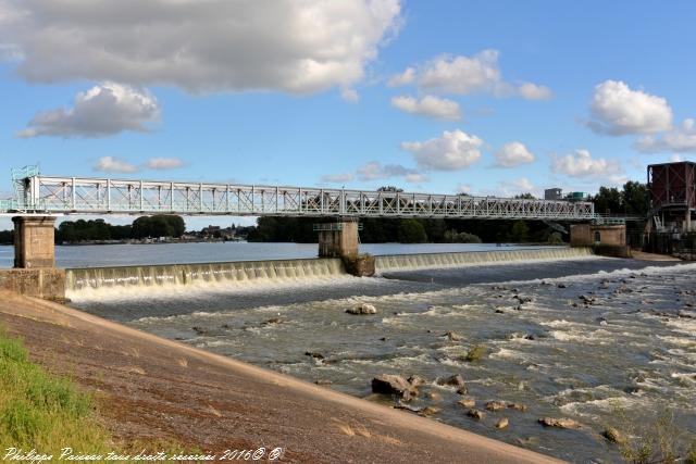 Le barrage de Decize Saint Léger des Vignes