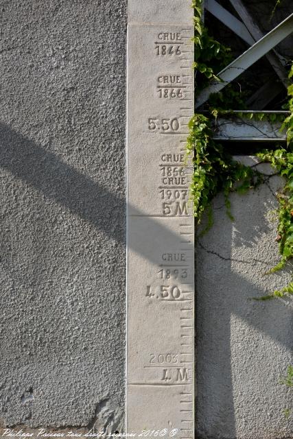 Le barrage de Decize Saint Léger des Vignes