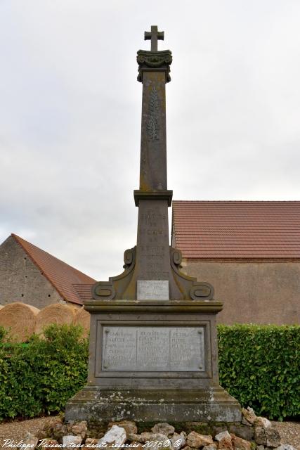 Monument aux Morts de Saint Ouen sur Loire et de Béard