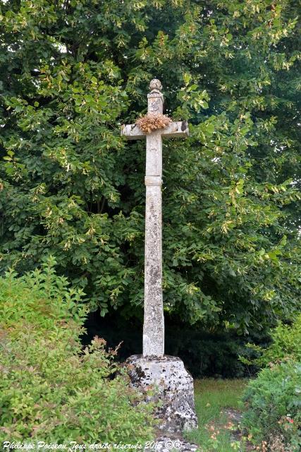 Le calvaire de Beaumont la Ferrière
