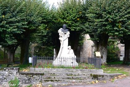 Monument Jules Renard à Chitry les Mines