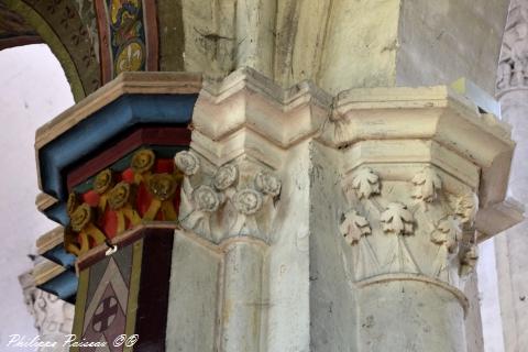 Chapiteaux de l'église de Saint Pierre