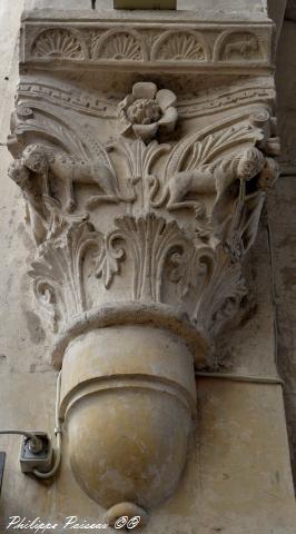 Chapiteaux de l'église de Saint Pierre