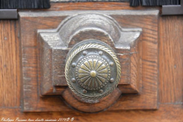 Poignées et Boutons de porte de la Nièvre un patrimoine