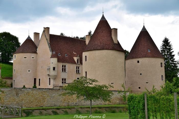 Château de Corbelin les Jardins un beau patrimoine