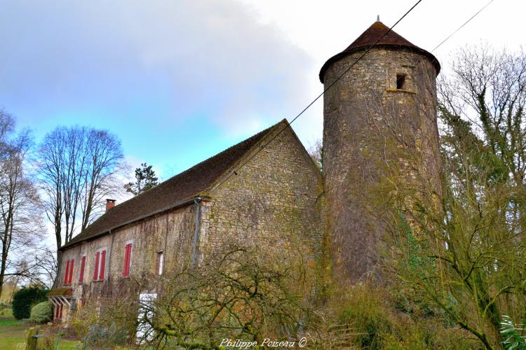 Château de Dompierre-sur-Nièvre un beau patrimoine