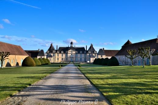 Château de Menou un beau patrimoine