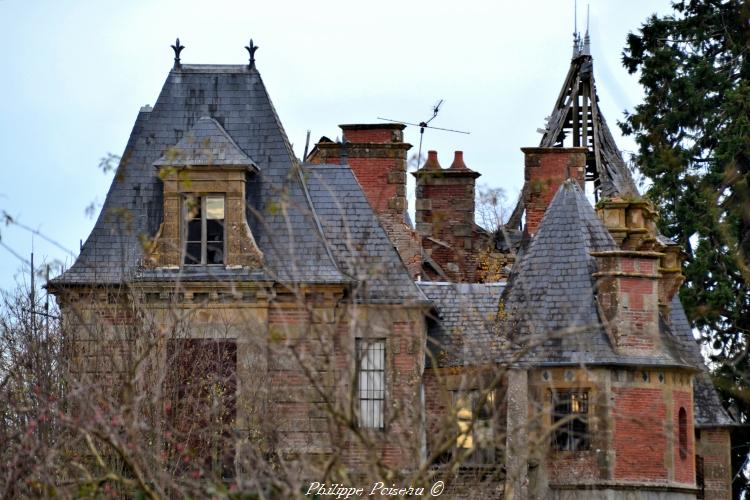 Le château de Saint-Martin un remarquable fantôme