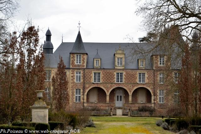 château de Dornes