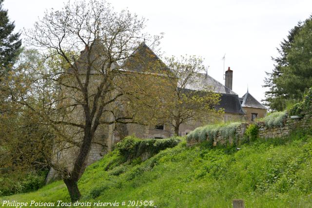 Château de Franay les Chanoines