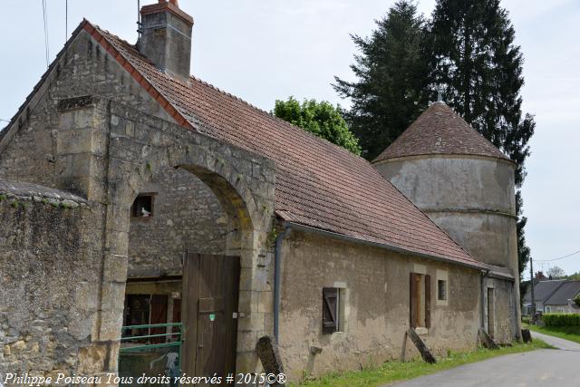 Château de Franay les Chanoines