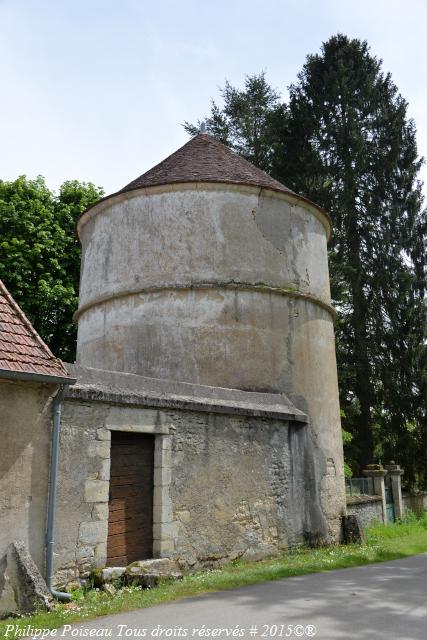 Château de Franay les Chanoines