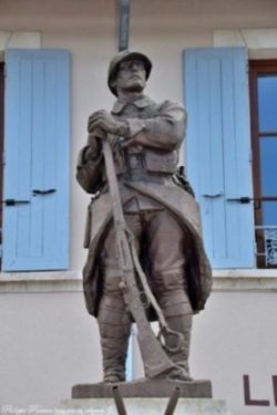 Monument aux Morts de Chaumard