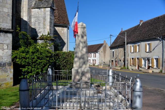 Monument aux morts de Ciez Nièvre Passion