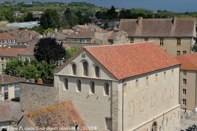 Écuries Saint-Hugues de Cluny un beau patrimoine