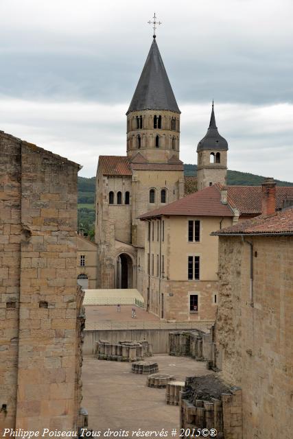 Cluny I-II-III magnifique Abbaye de Cluny un inestimable patrimoine