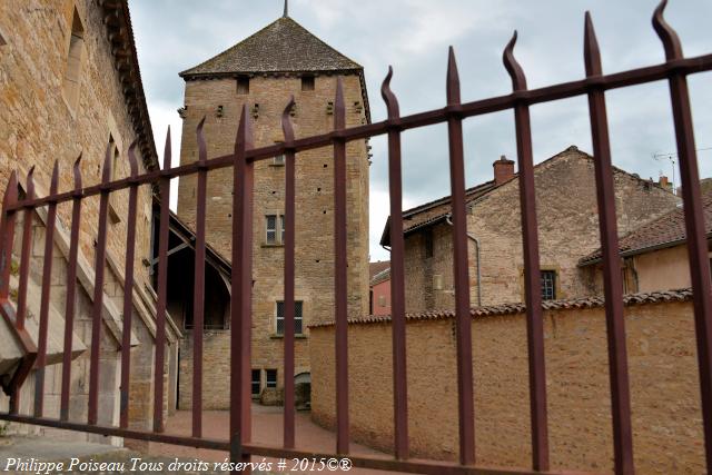 La Tour du Moulin de l’Abbaye de Cluny un patrimoine