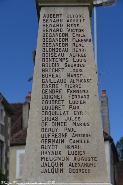 Le monument aux morts de Colmery Nièvre Passion