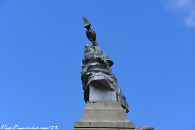 Le monument aux morts de Colmery Nièvre Passion