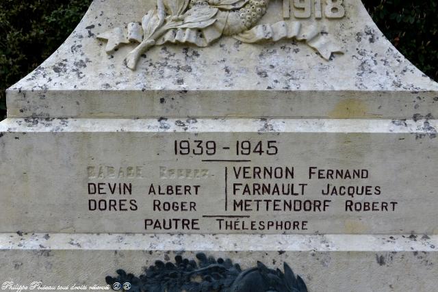 Monument aux morts de Colmery
