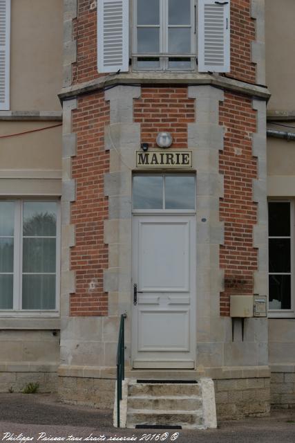 La mairie de Colmery