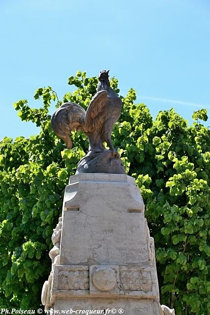 Monument aux Morts de Corbigny
