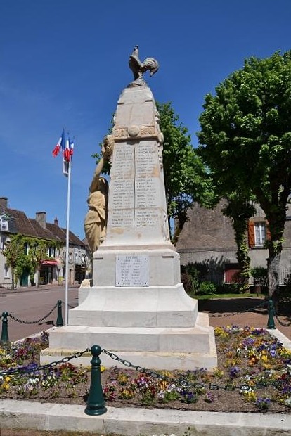 Monument aux Morts de Corbigny Nièvre Passion