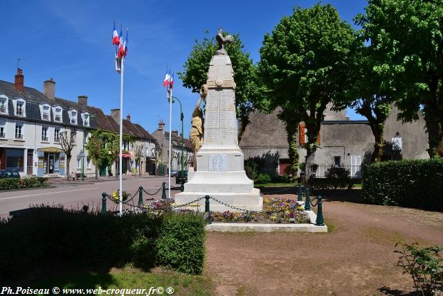 Monument aux Morts de Corbigny Nièvre Passion