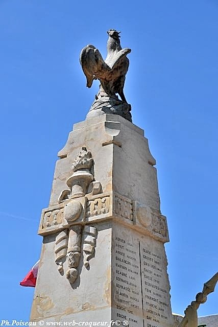 Monument aux Morts de Corbigny Nièvre Passion