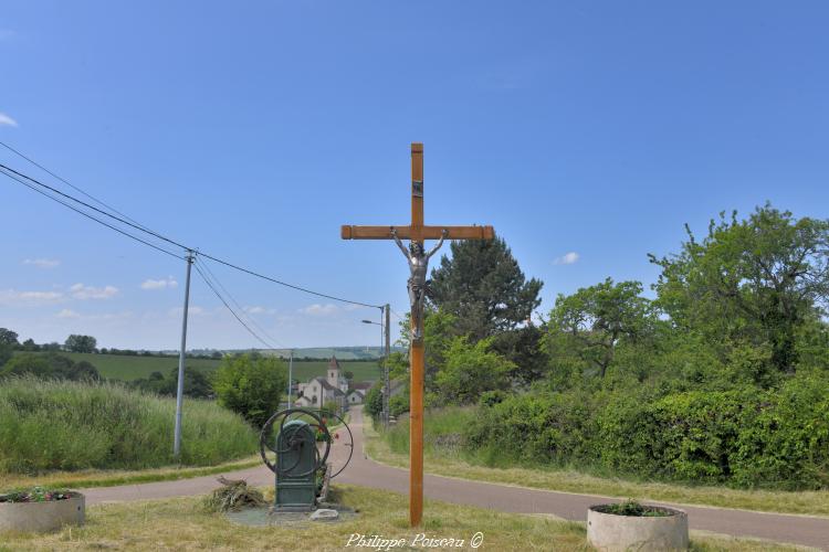 Crucifix de Bussy-la-Pesle un patrimoine