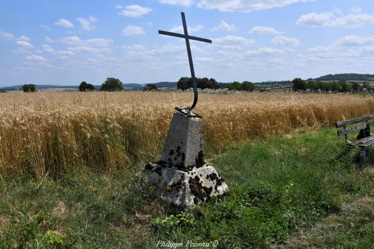 La croix de Charlay