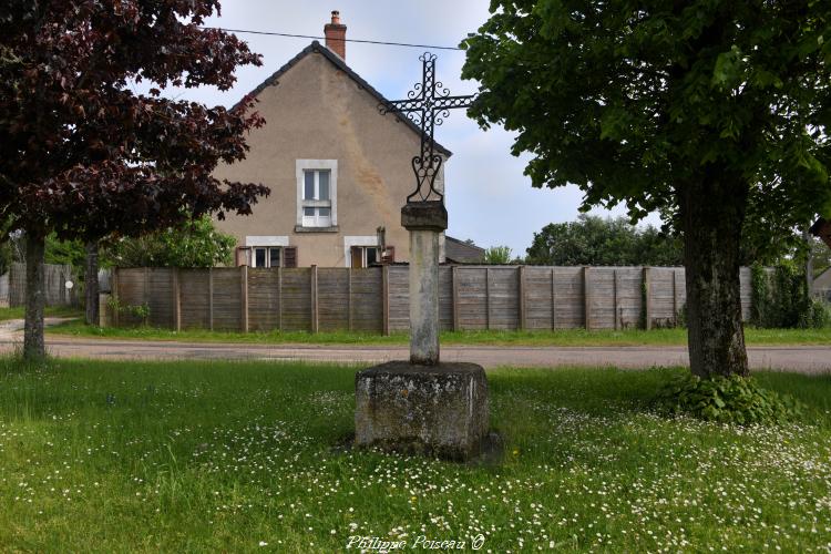 Croix de Mézières un patrimoine vernaculaire