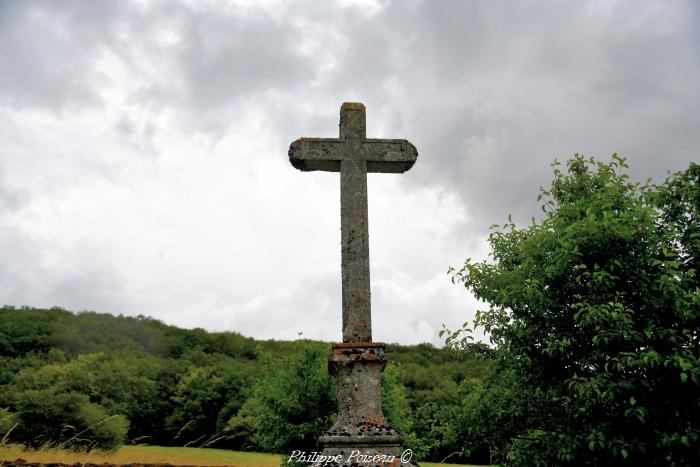 Croix du cimetière de Neuilly