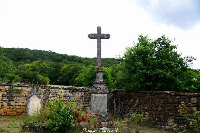 Croix du cimetière de Neuilly un patrimoine.