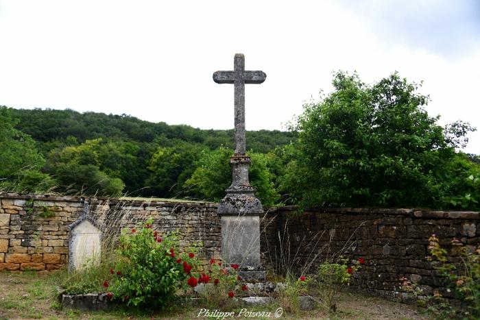 Croix du cimetière de Neuilly