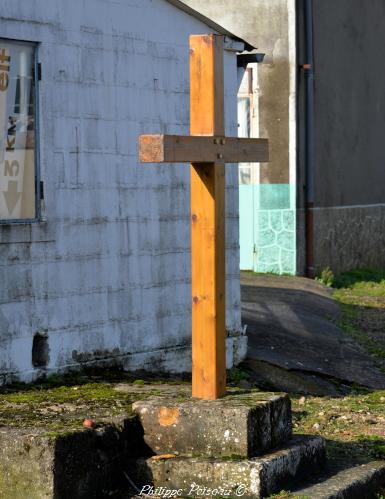 La croix de carrefour à Saint Sulpice