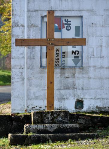 La croix de carrefour à Saint Sulpice