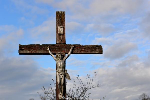 Crucifix du village de Mouche