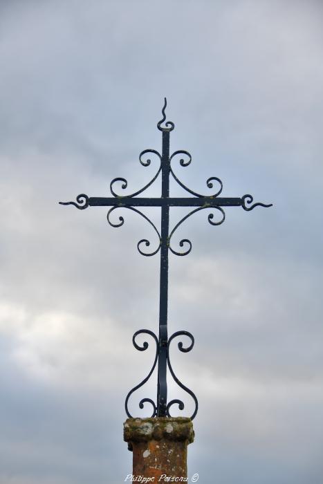 Croix du cimetière de Cervon 