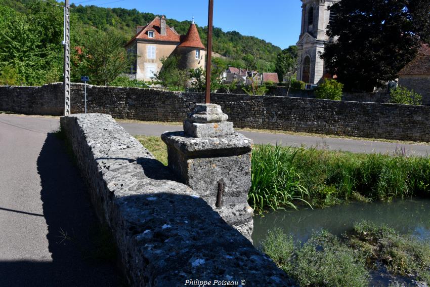 croix du pont de Corvol-l'Orgueilleux