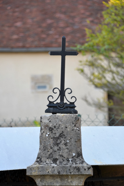 Puits du village de Cropigny