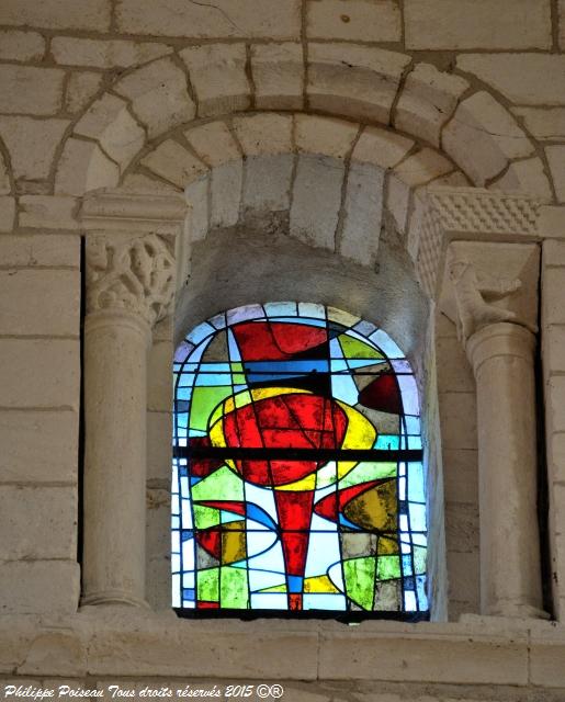 Vitraux de Notre Dame la Charité sur Loire Nièvre Passion