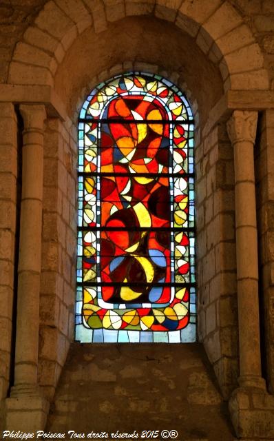 Vitraux de Notre Dame la Charité sur Loire Nièvre Passion