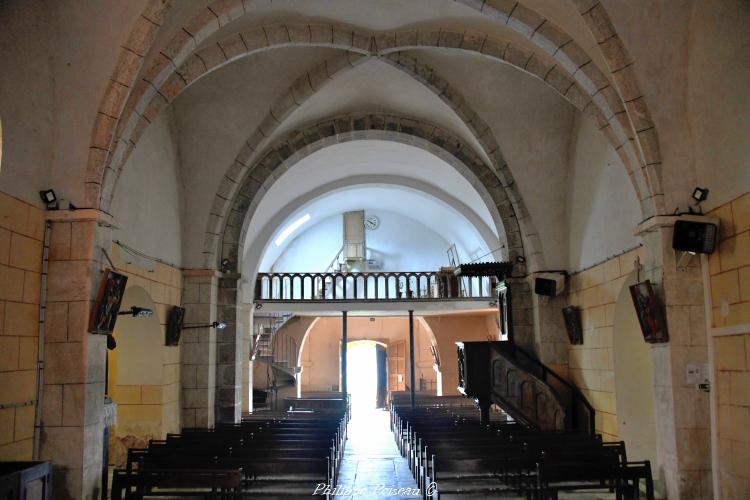 Intérieur de l’église de Saint-Martin-du-Puy un patrimoine