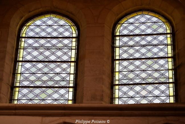 Les vitraux de l'église Saint-Martin de Clamecy