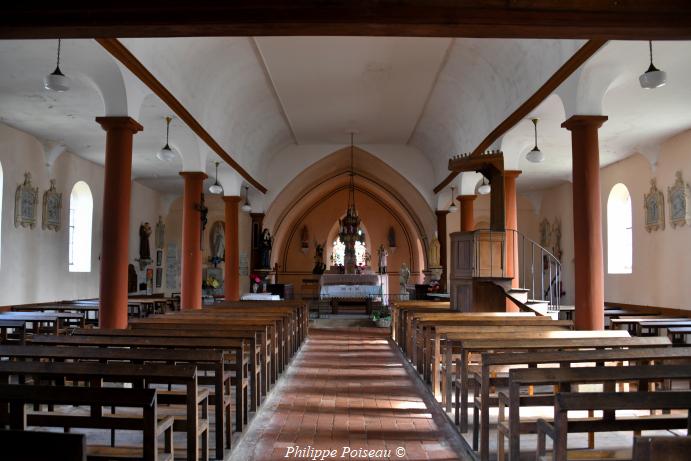 Intérieur de l'église de Planchez