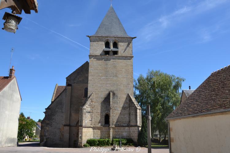 La croix de Lurcy le Bourg